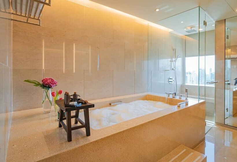 سوییت پرستیژ, The Okura Prestige Bangkok