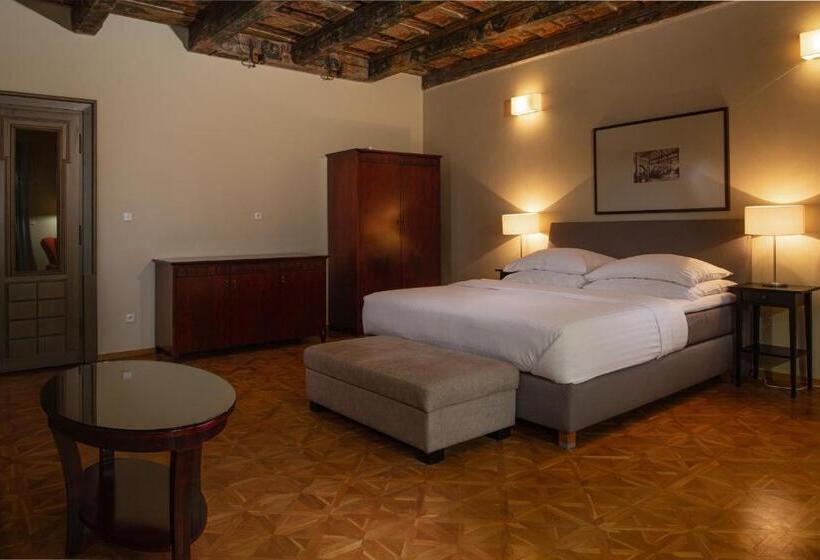 سوییت اجرایی, Charles Bridge Rooms & Suites By Sivek Hotels