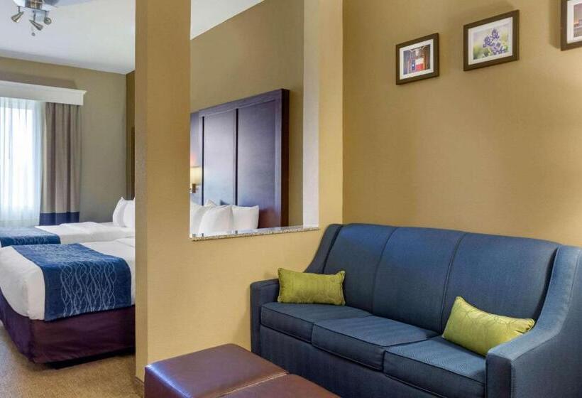 סוויטה, Comfort Inn & Suites