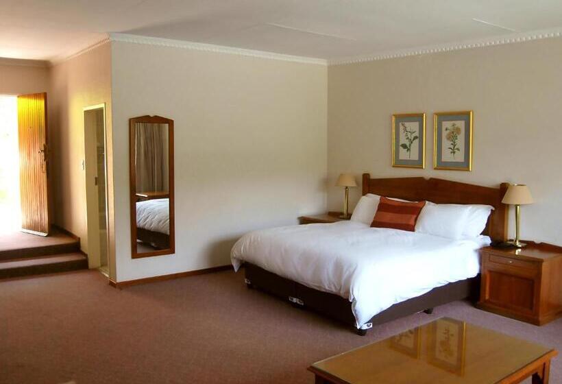 سوییت جونیور, Safari Hotel & Convention Centre