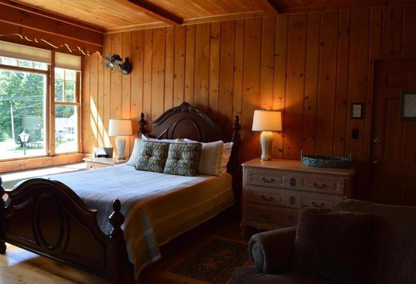 Люкс, The Brewster Inn