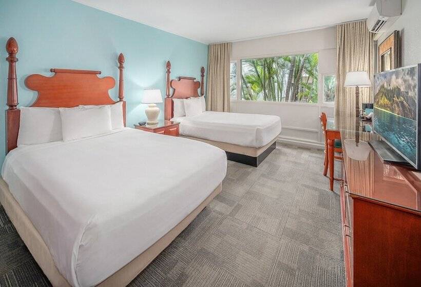 Номер Стандарт 2 Двуспальные Кровати, Maui Beach