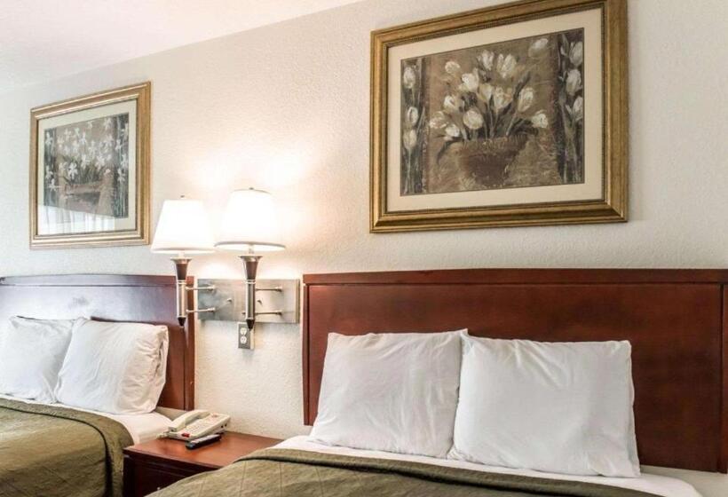 סוויטה, Econo Lodge