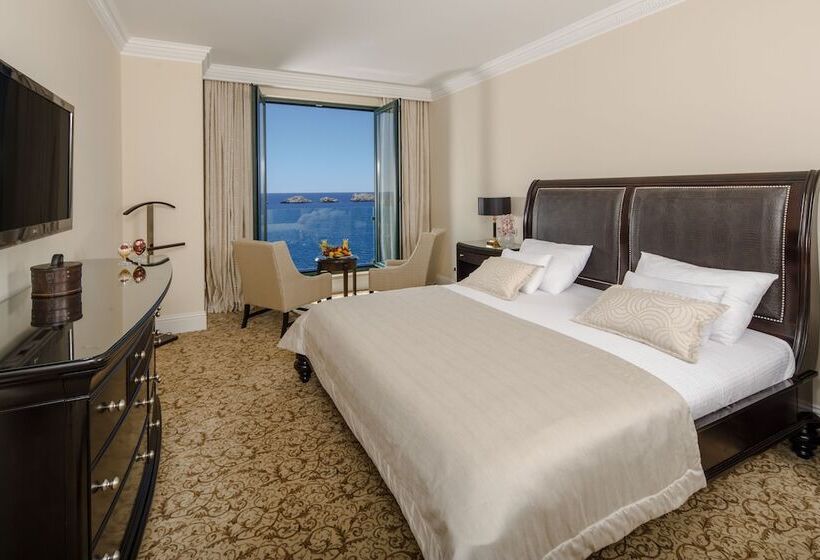 Suite Deluxe Vista Mar, Royal Princess