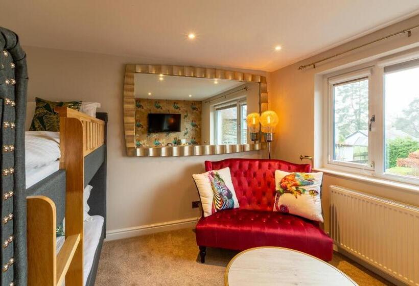 اتاق لوکس چهار تخته, Holly Lodge Guest House With Free Off Site Health Club