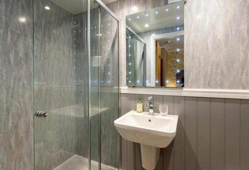 اتاق لوکس, Holly Lodge Guest House With Free Off Site Health Club