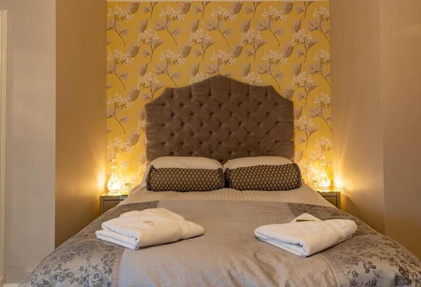 اتاق لوکس, Holly Lodge Guest House With Free Off Site Health Club