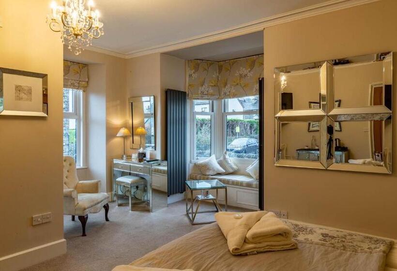 اتاق لوکس, Holly Lodge Guest House With Free Off Site Health Club