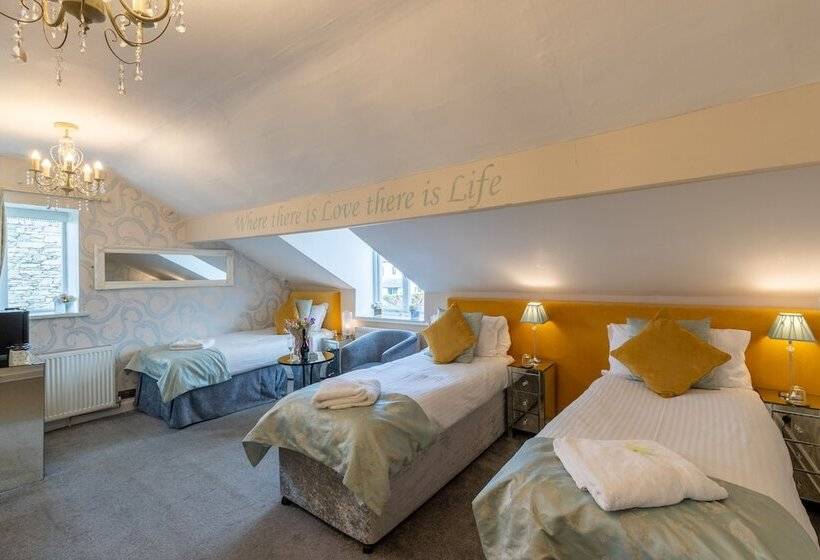 اتاق لوکس سه تخته, Holly Lodge Guest House With Free Off Site Health Club