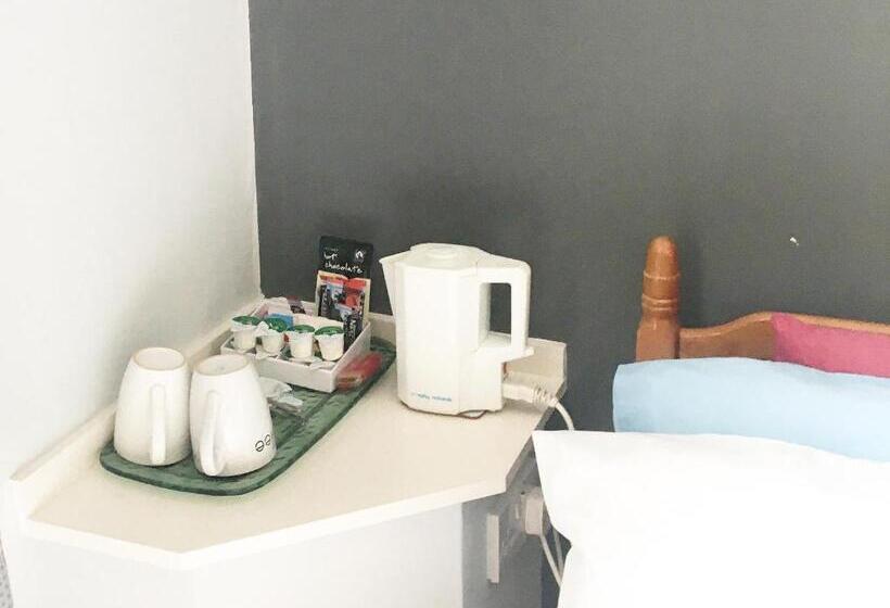 Номер Economy, Olivers Guest House