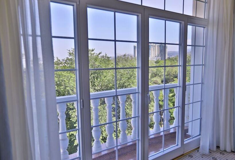 سوئیت پرزیدنت, Rixos Almaty