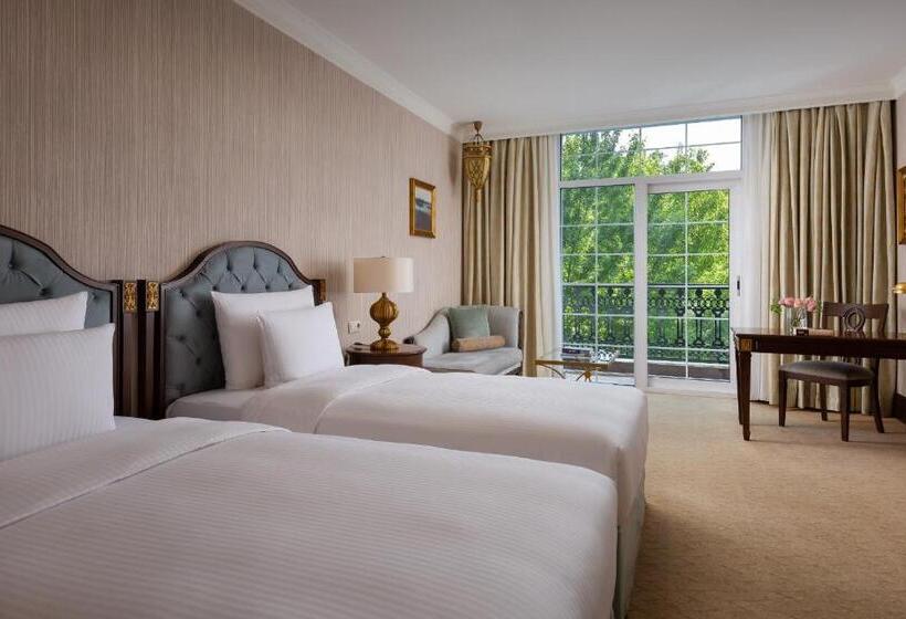 اتاق لوکس با چشم‌انداز شهر, Rixos Almaty