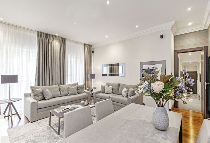 Апартаменты Deluxe 3 Спальни, 130 Queen S Gate Apartments
