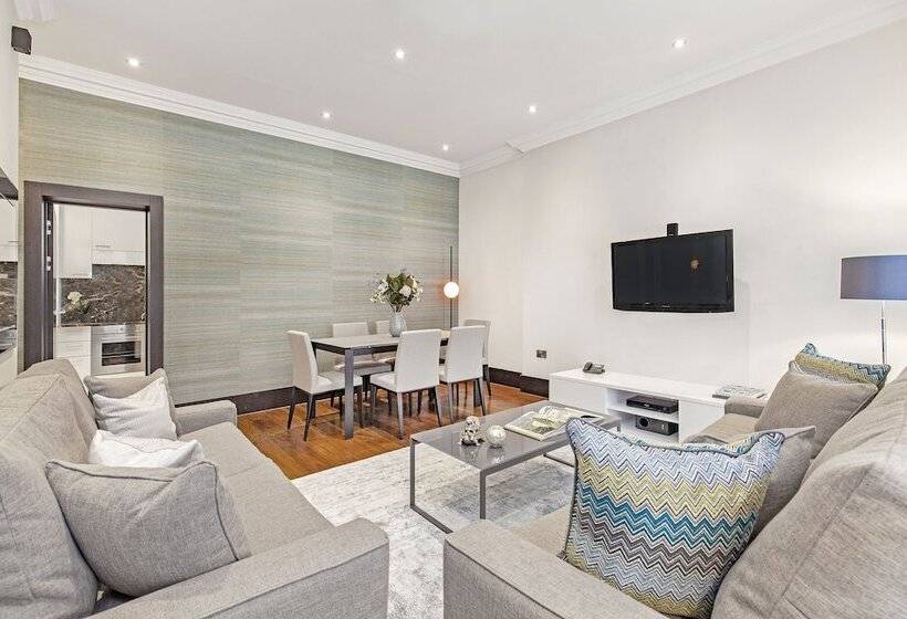 Апартаменты Deluxe 3 Спальни, 130 Queen S Gate Apartments