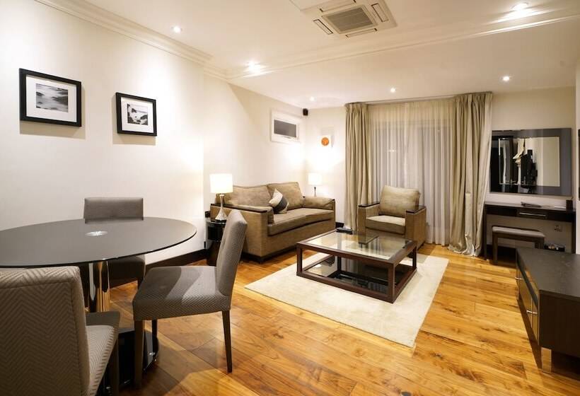 Апартаменты Deluxe 1 Спальня, 130 Queen S Gate Apartments