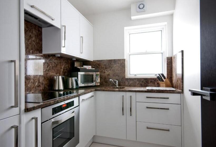 Студия Стандарт, 130 Queen S Gate Apartments