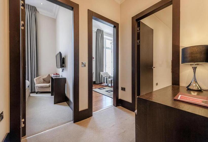 Апартаменты Deluxe 1 Спальня, 130 Queen S Gate Apartments