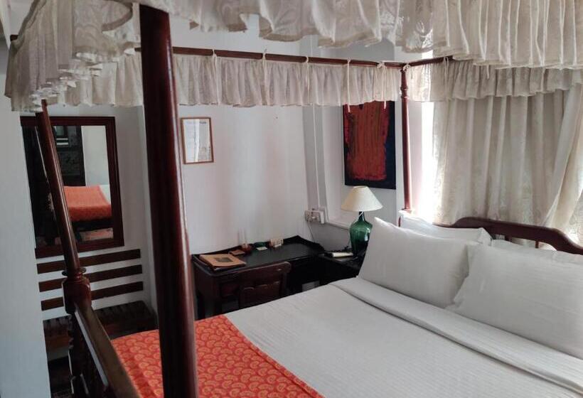 اتاق استاندارد, Welcomheritage Panjim Inn