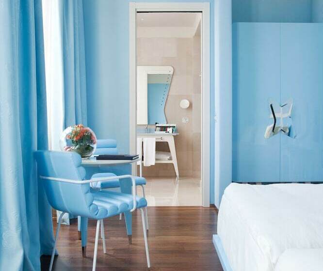 اتاق استاندارد با چشم‌انداز دریا, Jr Hotels Bari Grande Albergo Delle Nazioni