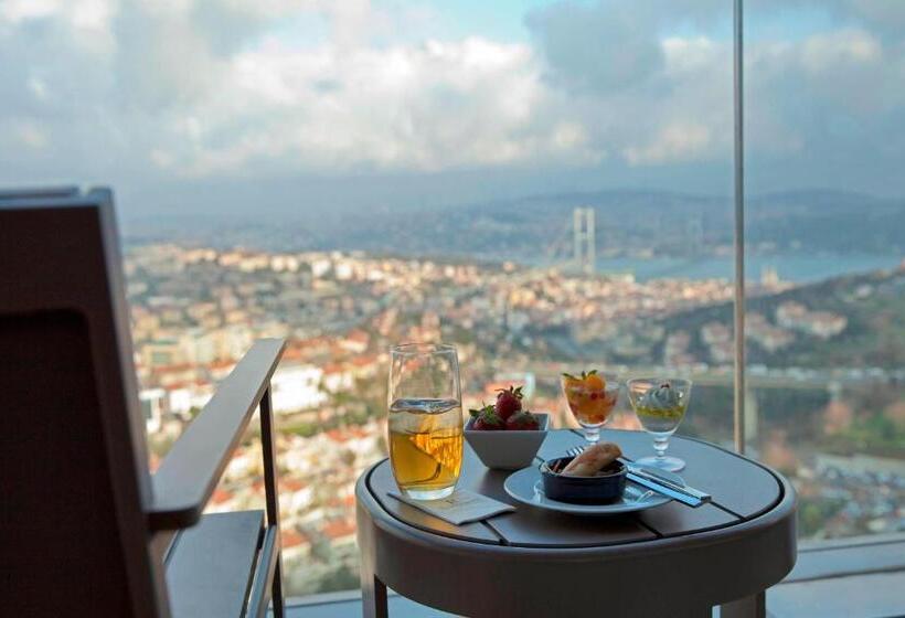 مجموعه ویستا شهر, Renaissance Istanbul Polat Bosphorus