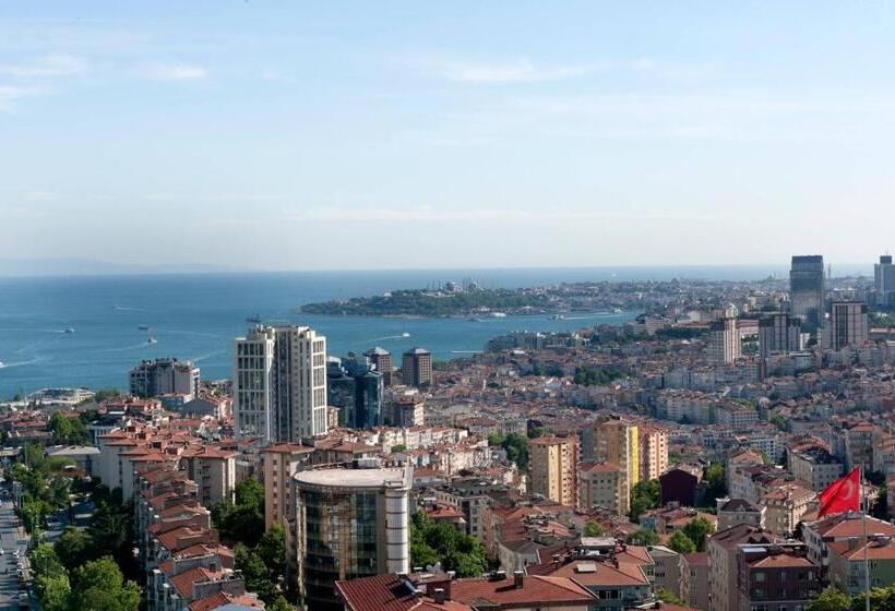 اتاق لوکس با چشم‌انداز, Renaissance Istanbul Polat Bosphorus