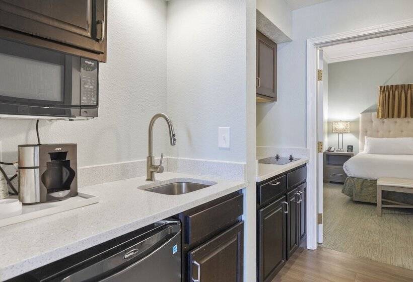 Люкс, Cherry Tree Inn & Suites