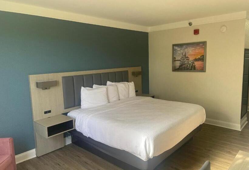 Номер Стандарт Кровать Кинг Адаптированный для Инвалидов, Wingate By Wyndham Savannah Gateway