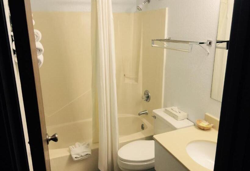 Номер Стандарт, Adventure Inn   Glenwood Springs