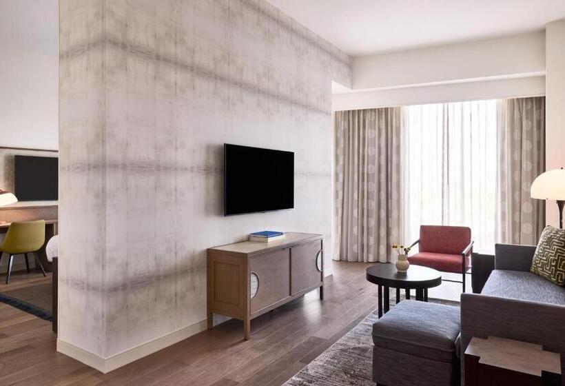 Люкс Кровать Кинг, Renaissance Phoenix Glendale Hotel & Spa