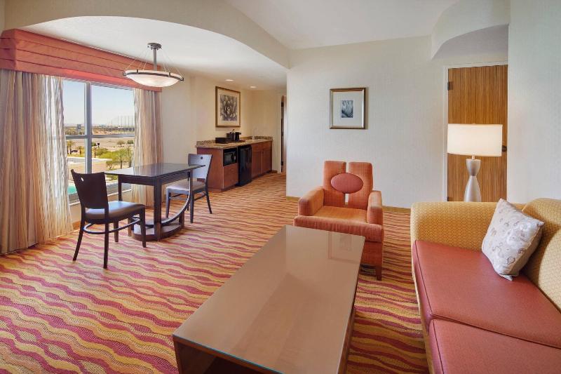 Люкс Кровать Кинг, Renaissance Phoenix Glendale Hotel & Spa