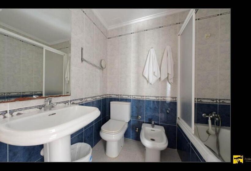 Апартаменты 1 Спальня с Балконом, Hostal Alba