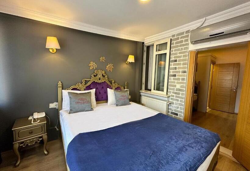 اتاق سوپریور سه تخته, Ethnica Hotel Old City