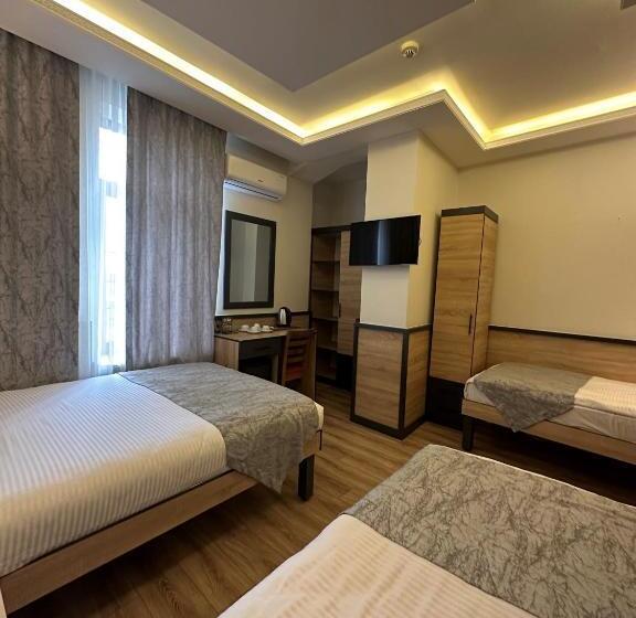 اتاق سوپریور چهار تخته, Ethnica Hotel Old City