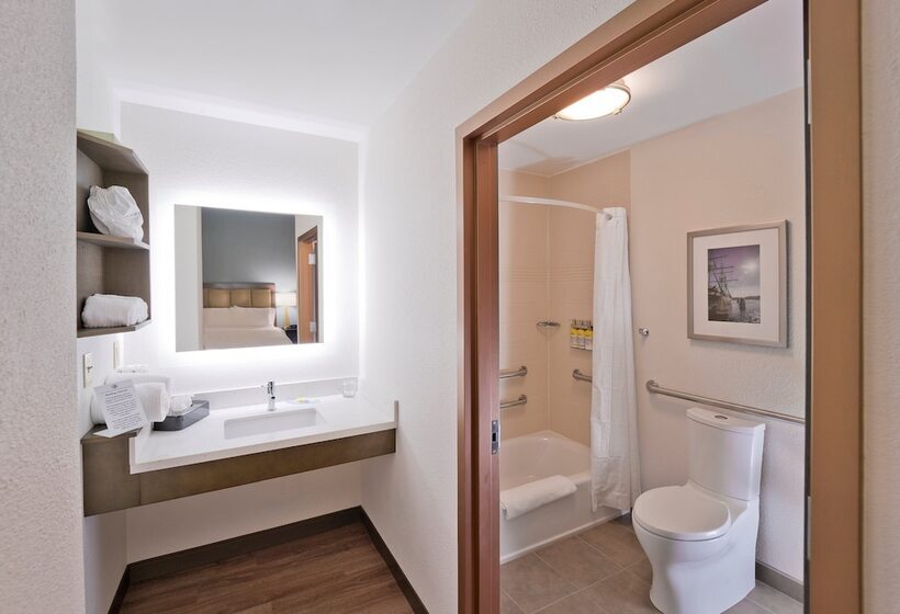 Студия Стандарт, Candlewood Suites Baltimore   Inner Harbor, An Ihg