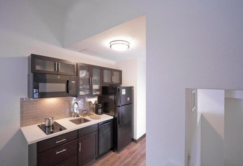 Студио Стандарт Кровать Кинг, Candlewood Suites Baltimore   Inner Harbor, An Ihg