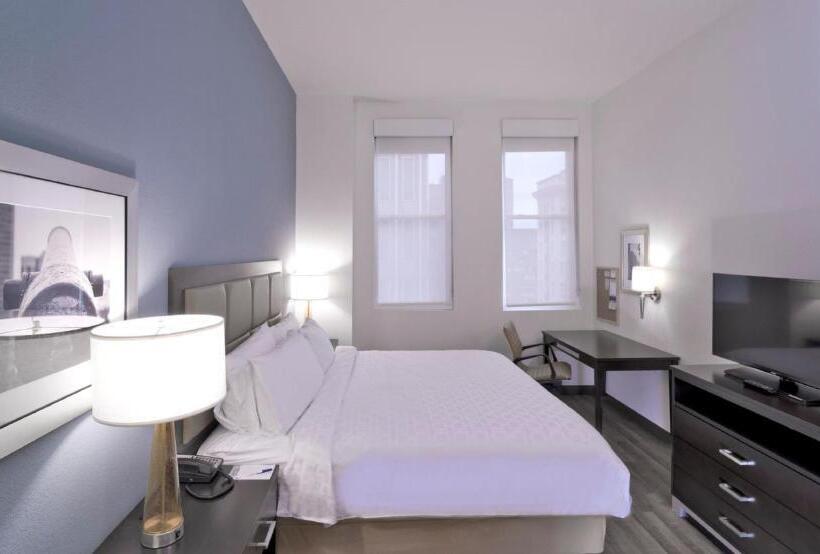 Студия Стандарт, Candlewood Suites Baltimore   Inner Harbor, An Ihg