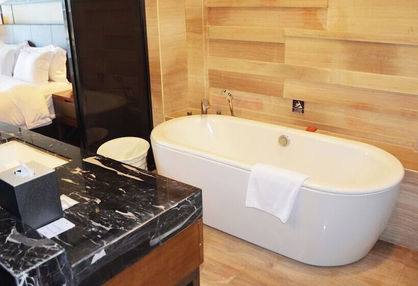 חדר סטנדרט מיטה זוגית, Crowne Plaza Tianjin Meijiangnan, An Ihg