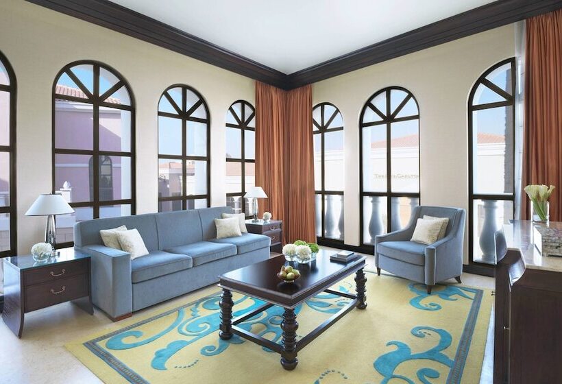 Номер Стандарт, The Ritzcarlton Abu Dhabi  Grand Canal