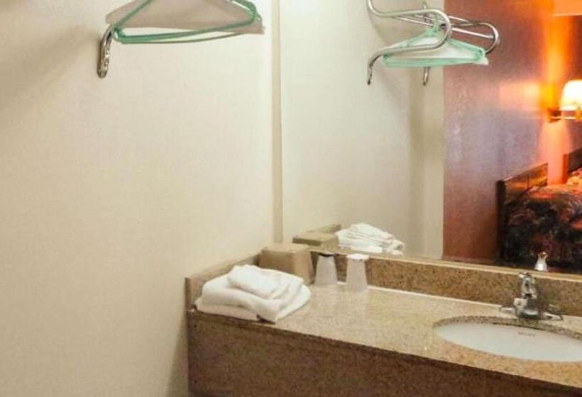 Номер Стандарт, Budget Inn Franklinton