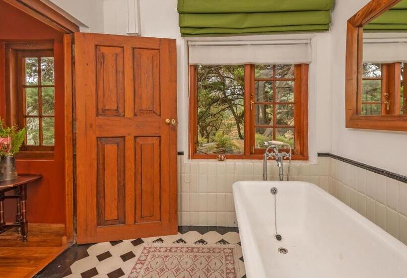 اتاق استاندارد, Jetwing Warwick Gardens