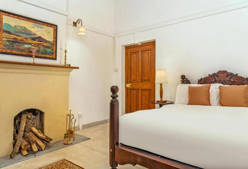 اتاق لوکس, Jetwing Warwick Gardens