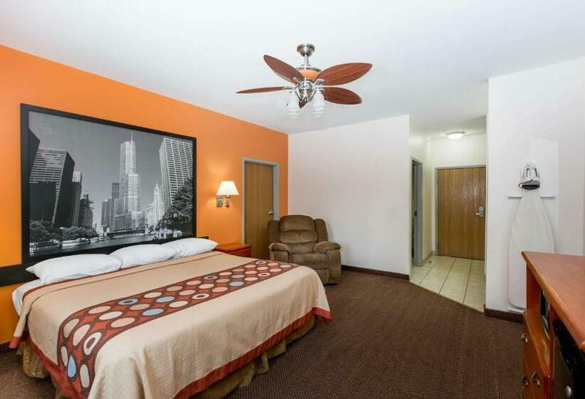 Стандартный Номер Кровать Кинг, Super 8 By Wyndham Salina