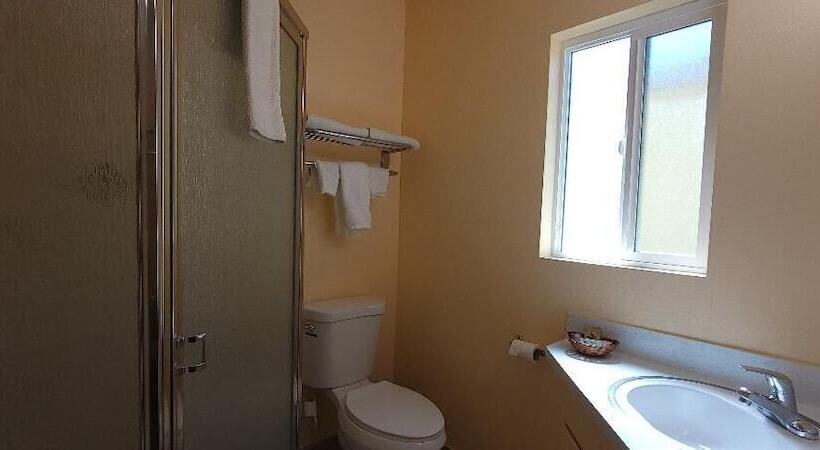 Номер Стандарт 2 Двуспальные Кровати, Lakeview Inn Lucerne