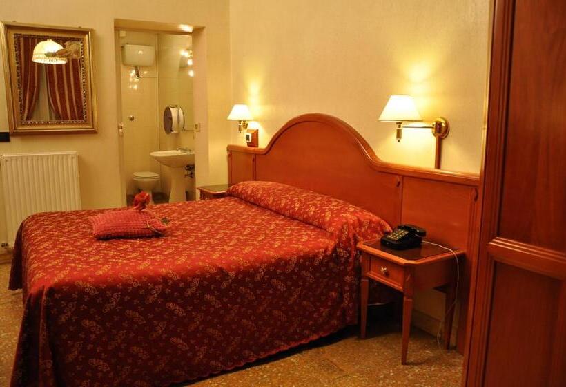 اتاق استاندارد, Albergo Sandra