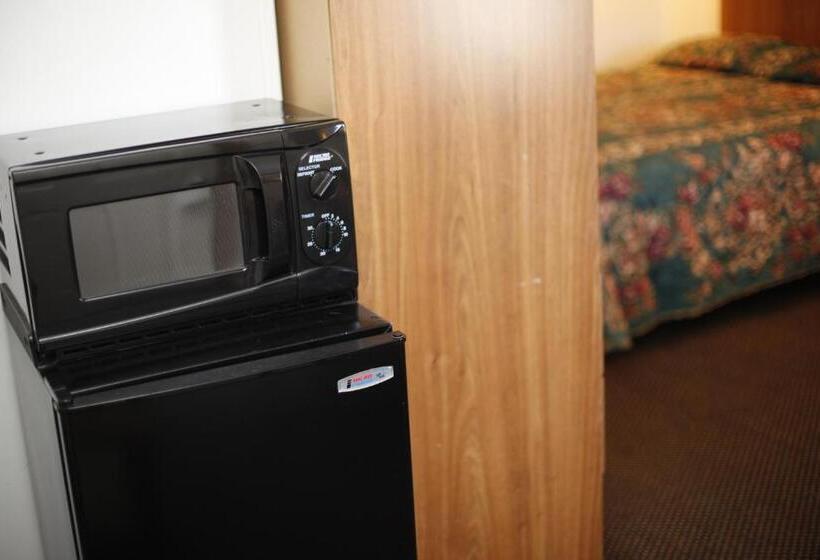 Номер Стандарт, Travelier Motel   Macon