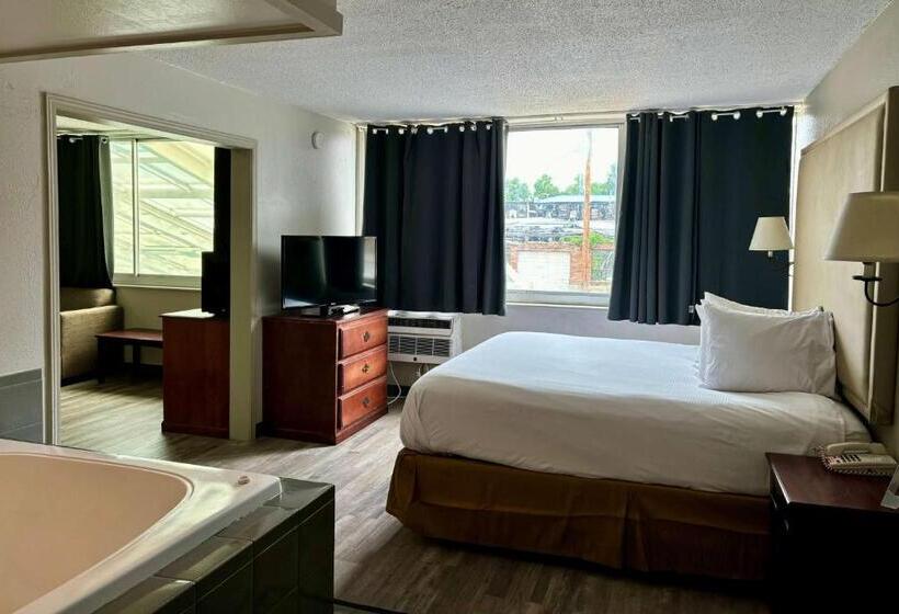 带大床的复式套间, Baymont By Wyndham Keokuk