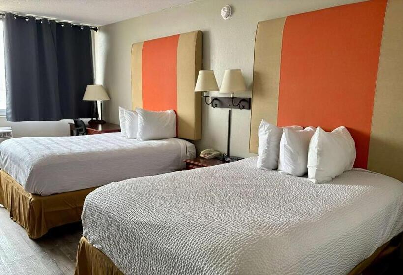 带2个双人床的标准工作室, Baymont By Wyndham Keokuk