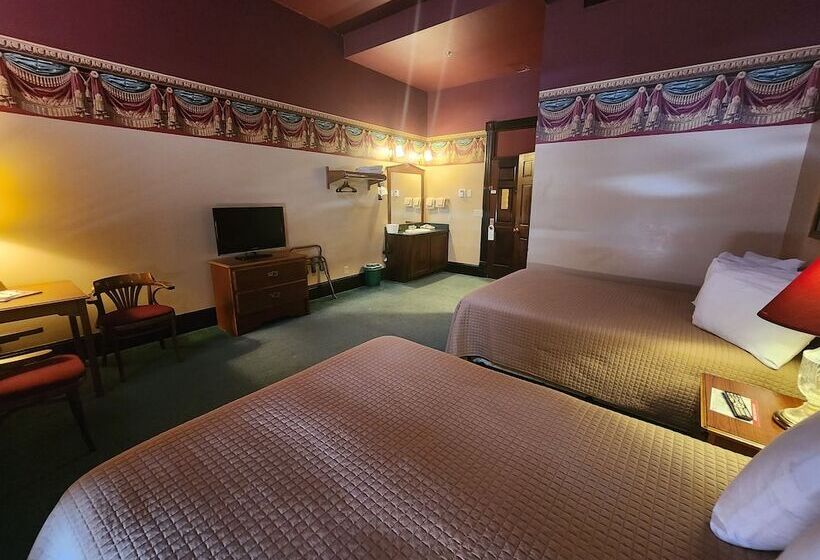 Номер Стандарт 2 Двуспальные Кровати, Historic Iron Horse Inn   Deadwood