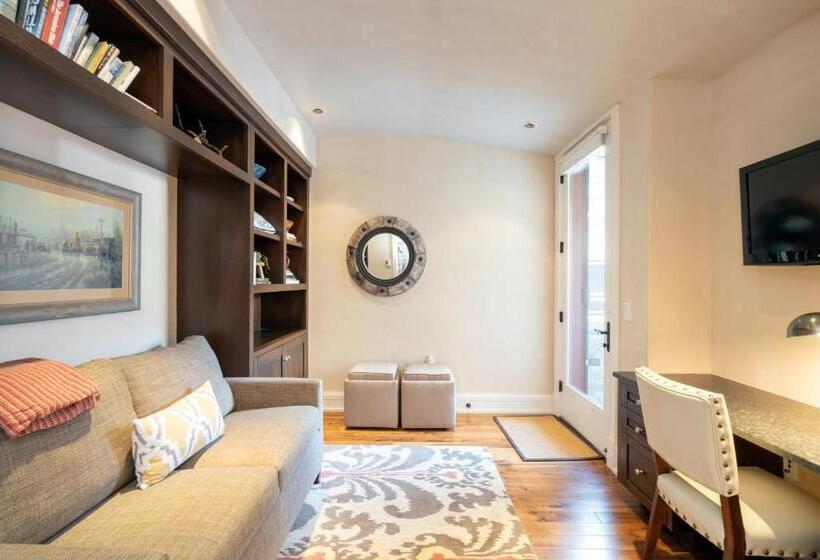 דירת חדר סופריור, The Auberge Residences At Element 52