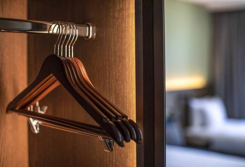 스탠다드 룸, Holiday Inn Express Melbourne Little Collins, An Ihg